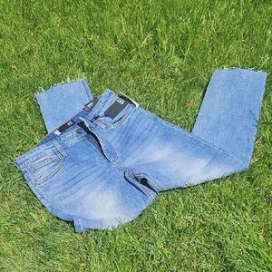 NWT! Jeans, Size 8 "Mom Jean"